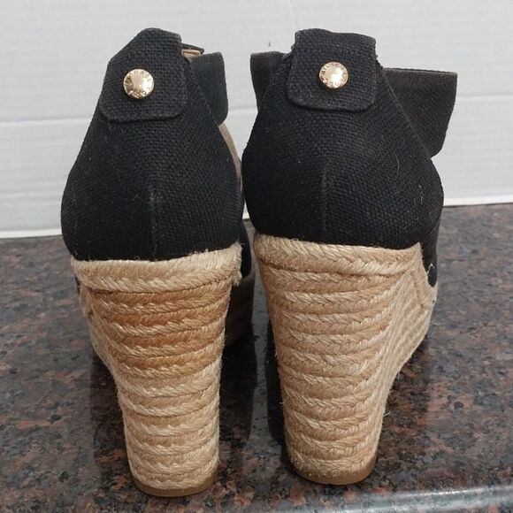 Michael Kors Black and Cream Wedge Sandals...Size 6.5. - Picture 3 of 8